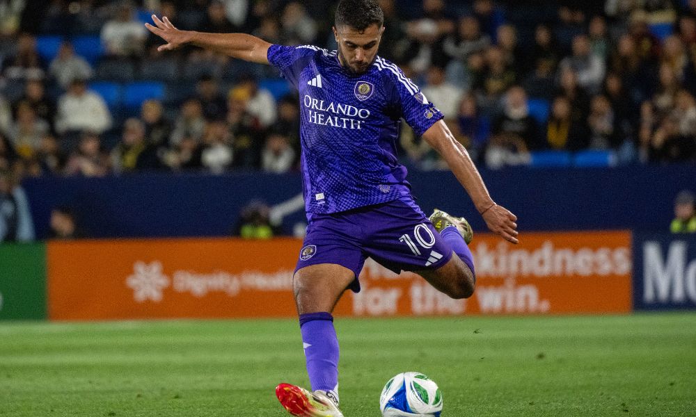 场均27.3分！湖人三当家，里夫斯能进全明星？.